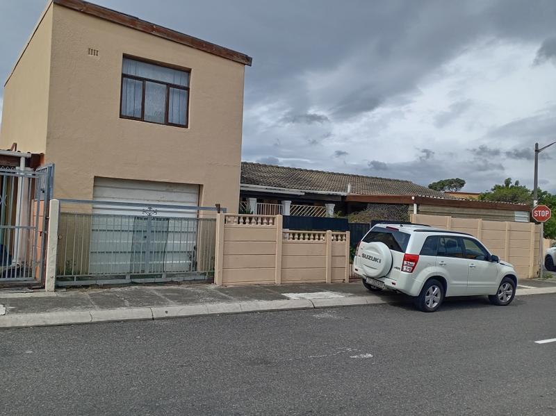 3 Bedroom Property for Sale in Portlands Western Cape